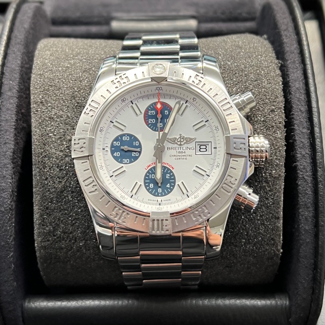 アベンジャーII クロノグラフ A133813K 日本限定500本の買取価格相場  