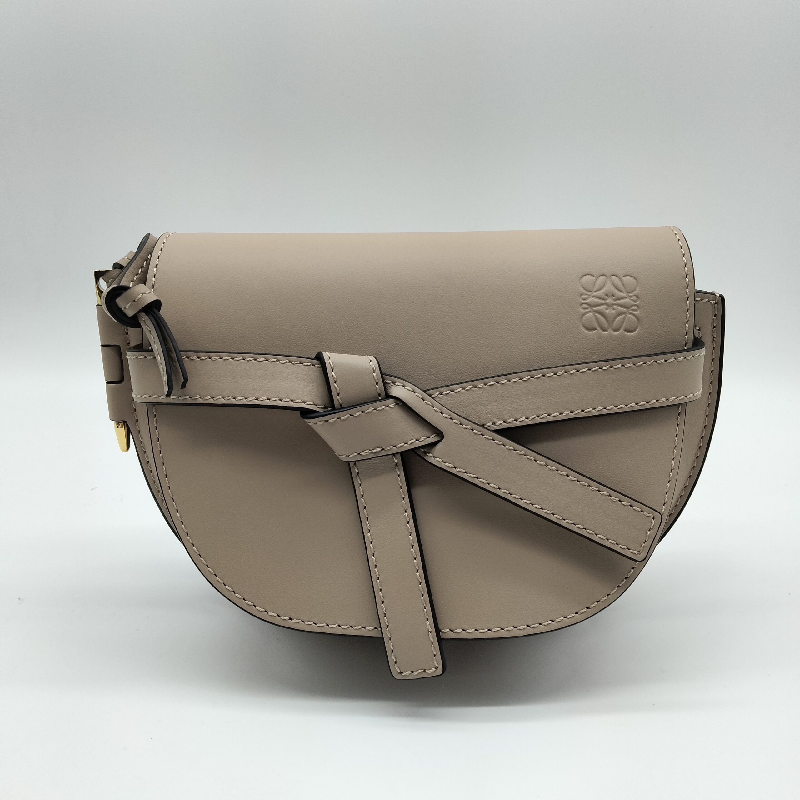 ロエベ ミニゲートバッグの買取価格相場｜ブランド品の高価買取はエステメ 