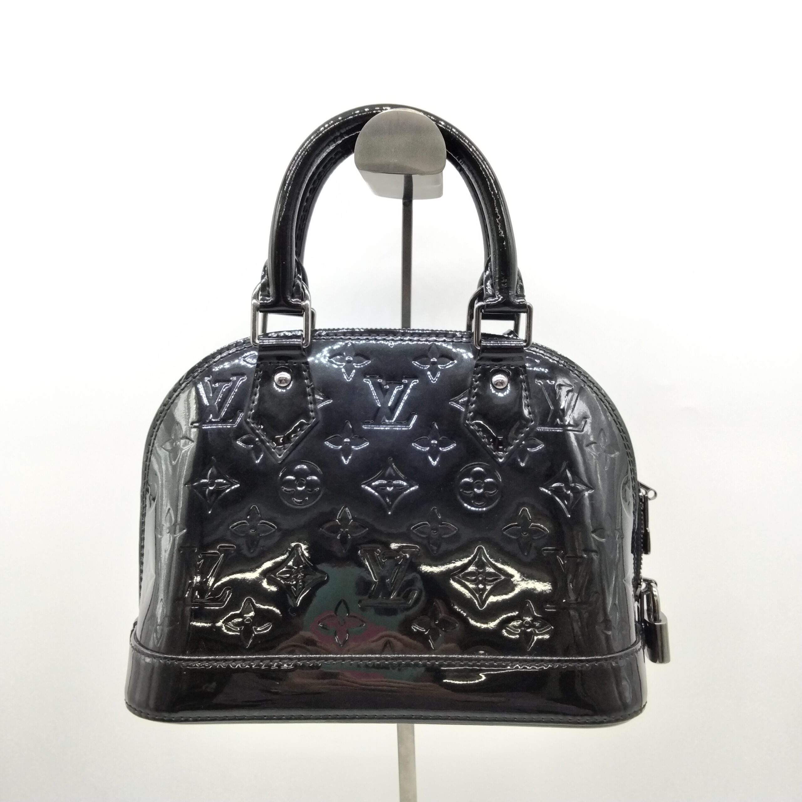 ルイヴィトン ヴェルニ アルマBB ノワールマニエティック M90063の買取  