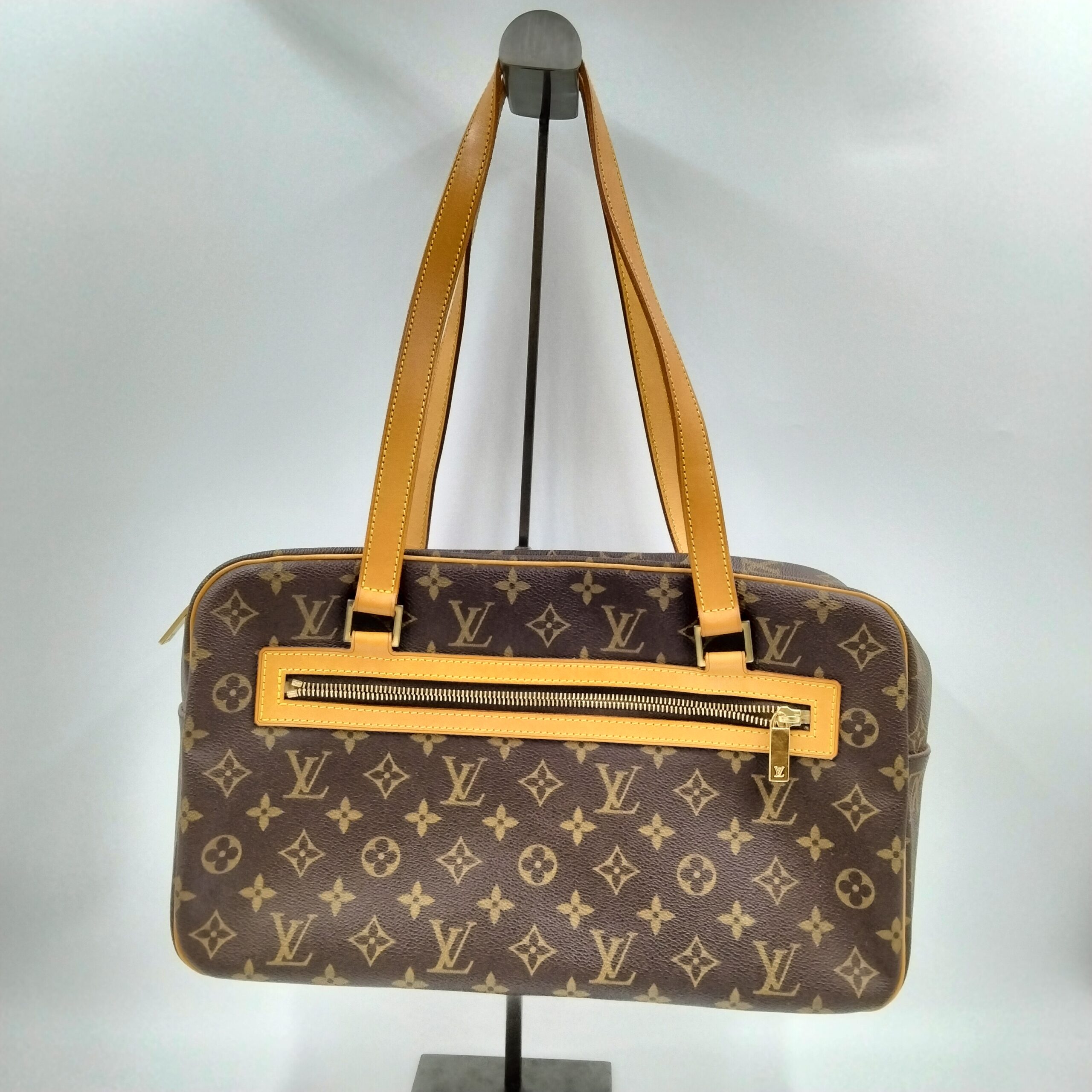 ルイヴィトン モノグラム シテGM M51181の買取価格相場｜ブランド品の  