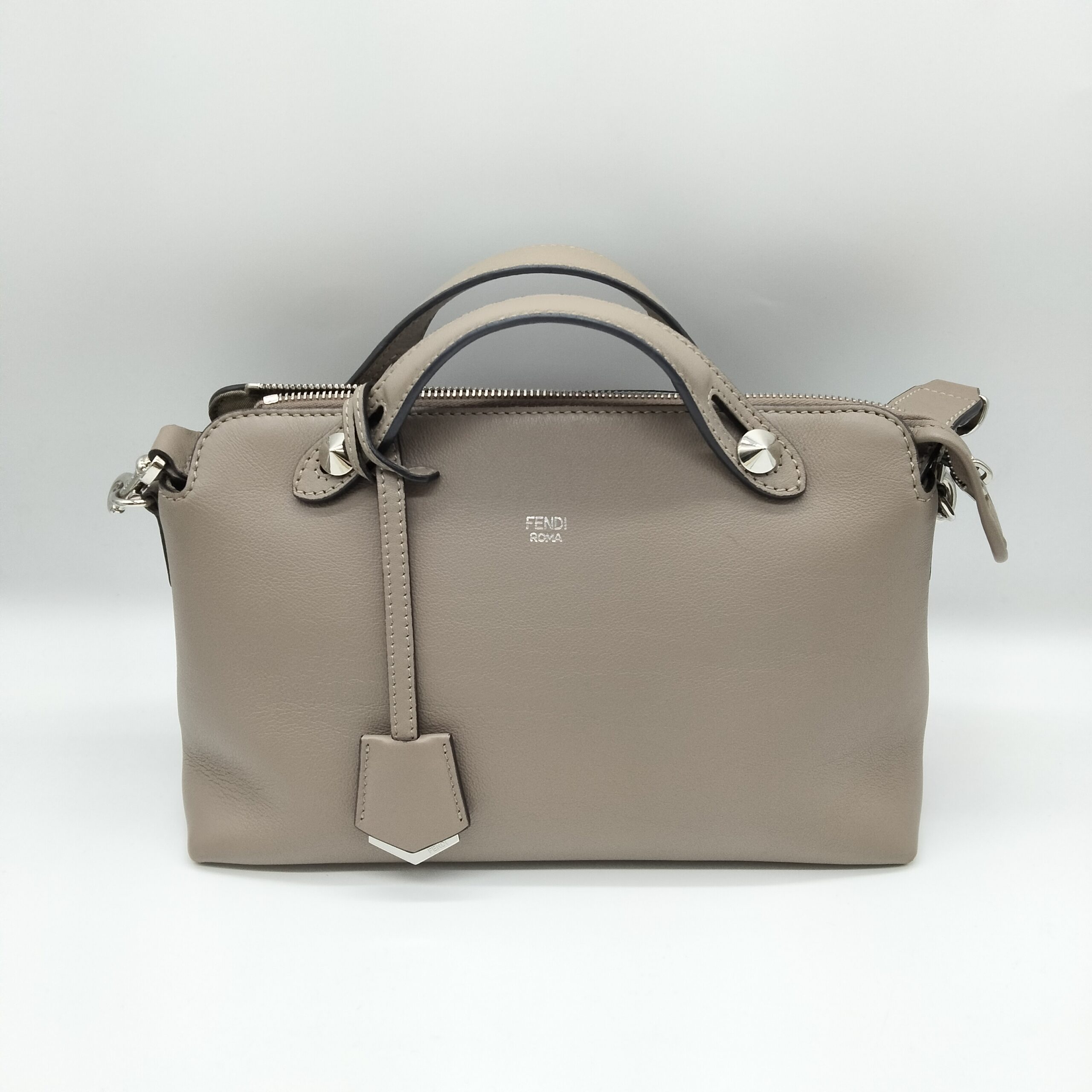 フェンディ バイザウェイ ミディアム レザー 2WAYハンドバッグの買取  