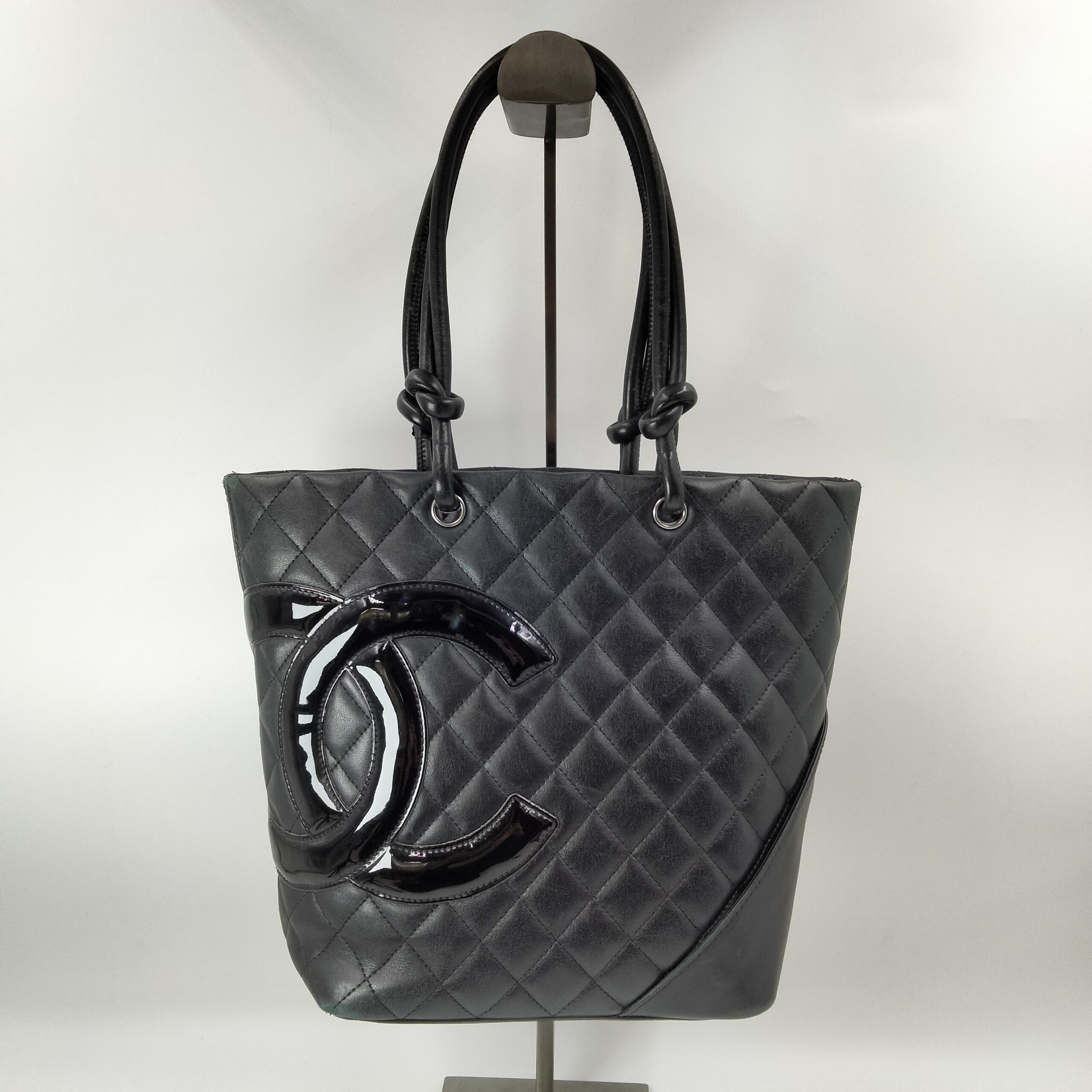 人気商品の中古品・新品・未使用品 シャネル カンボンライン  