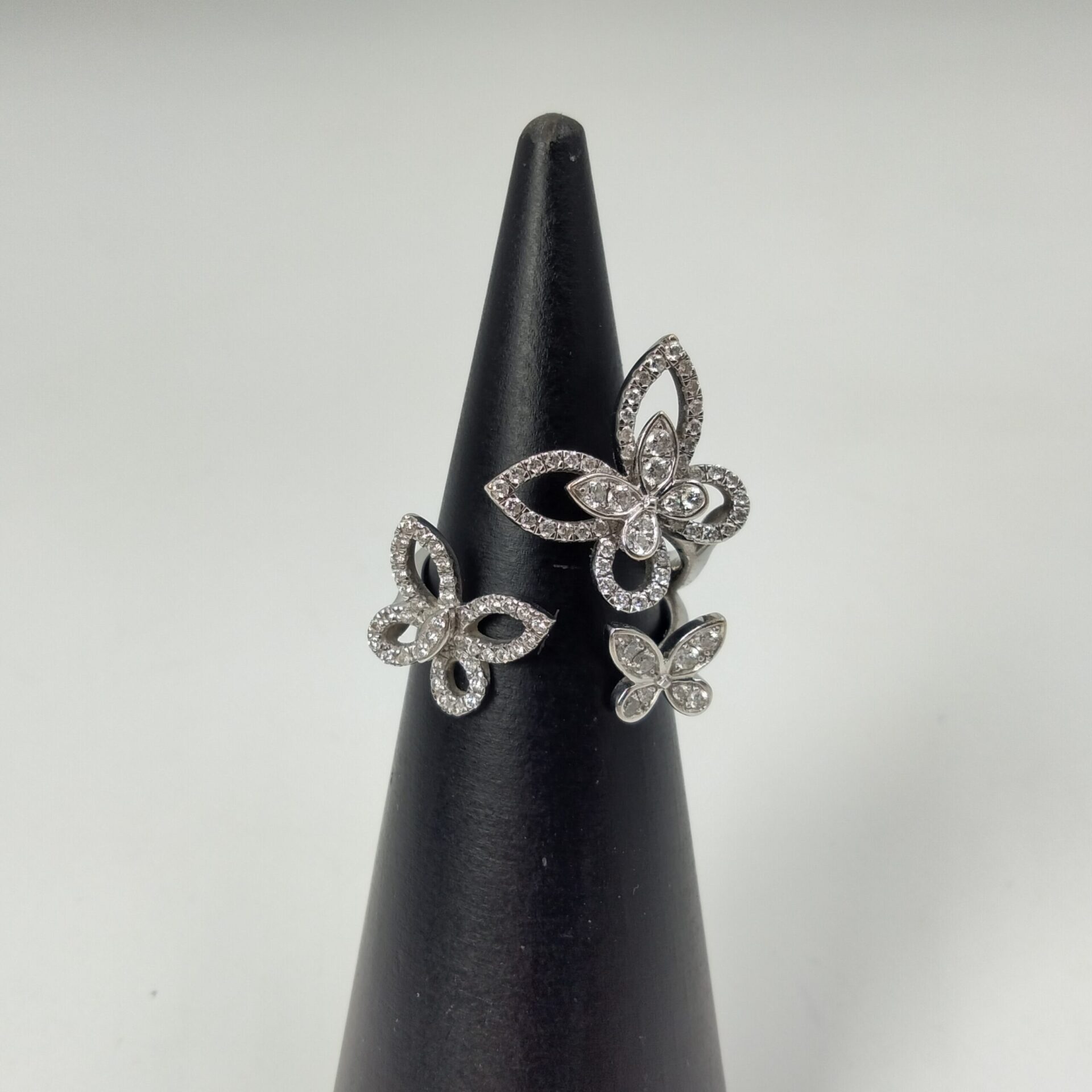 グラフの高額買取ならエステメ | ESTIME