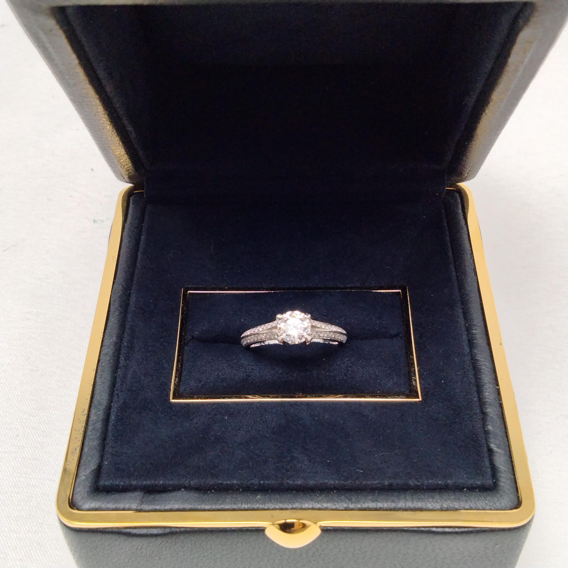 グラフの高額買取ならエステメ | ESTIME