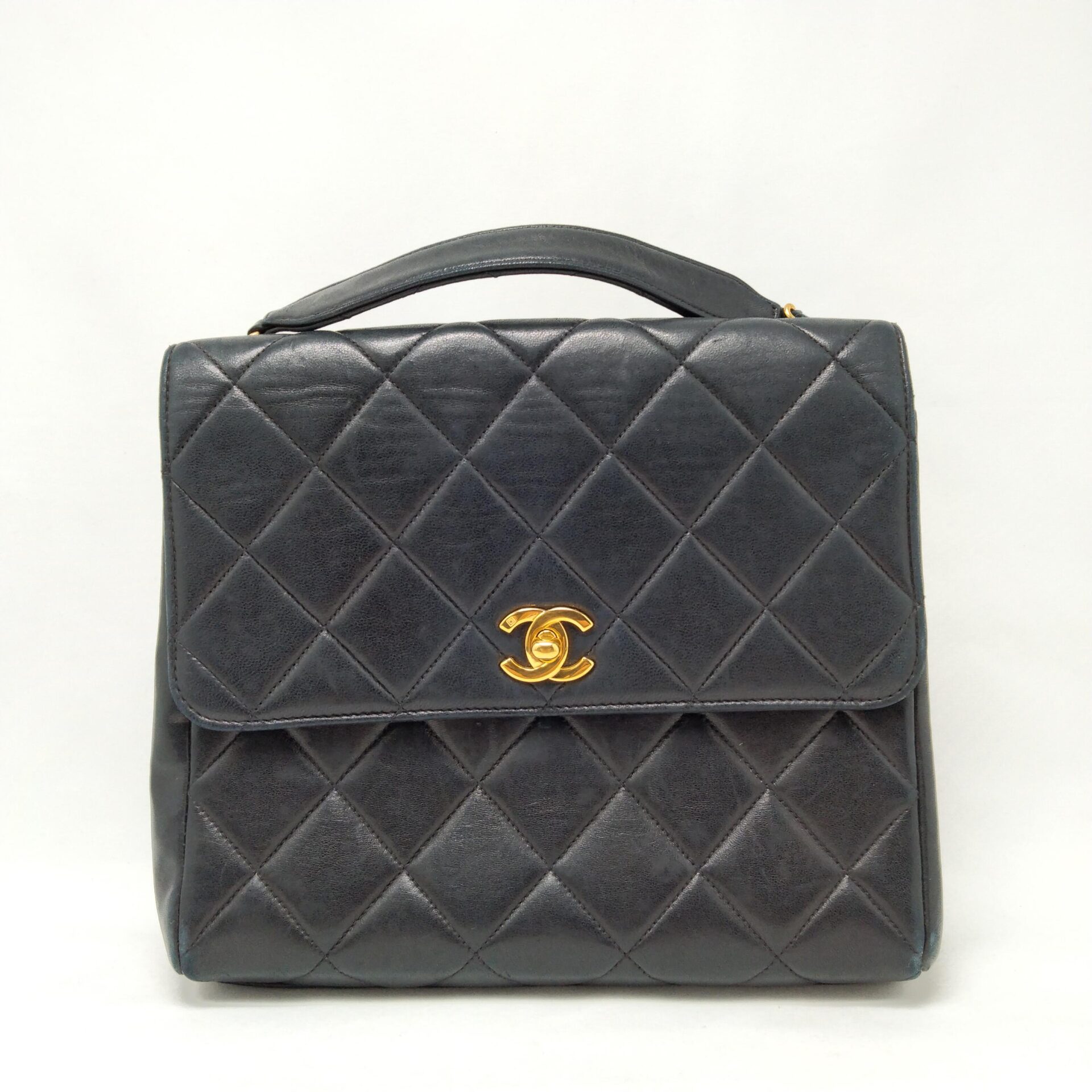 シャネル ココマーク パテントレザー バニティバッグ ブラック