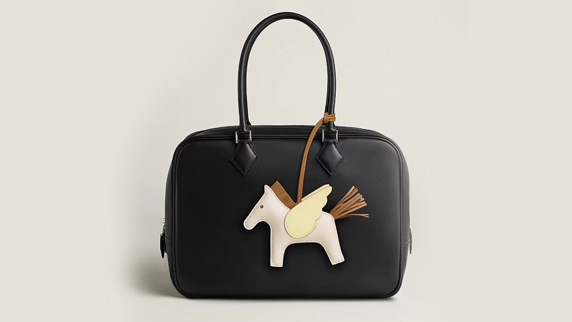 エルメスのペガサスは買えない？理由・定価・人気色・サイズを徹底解説