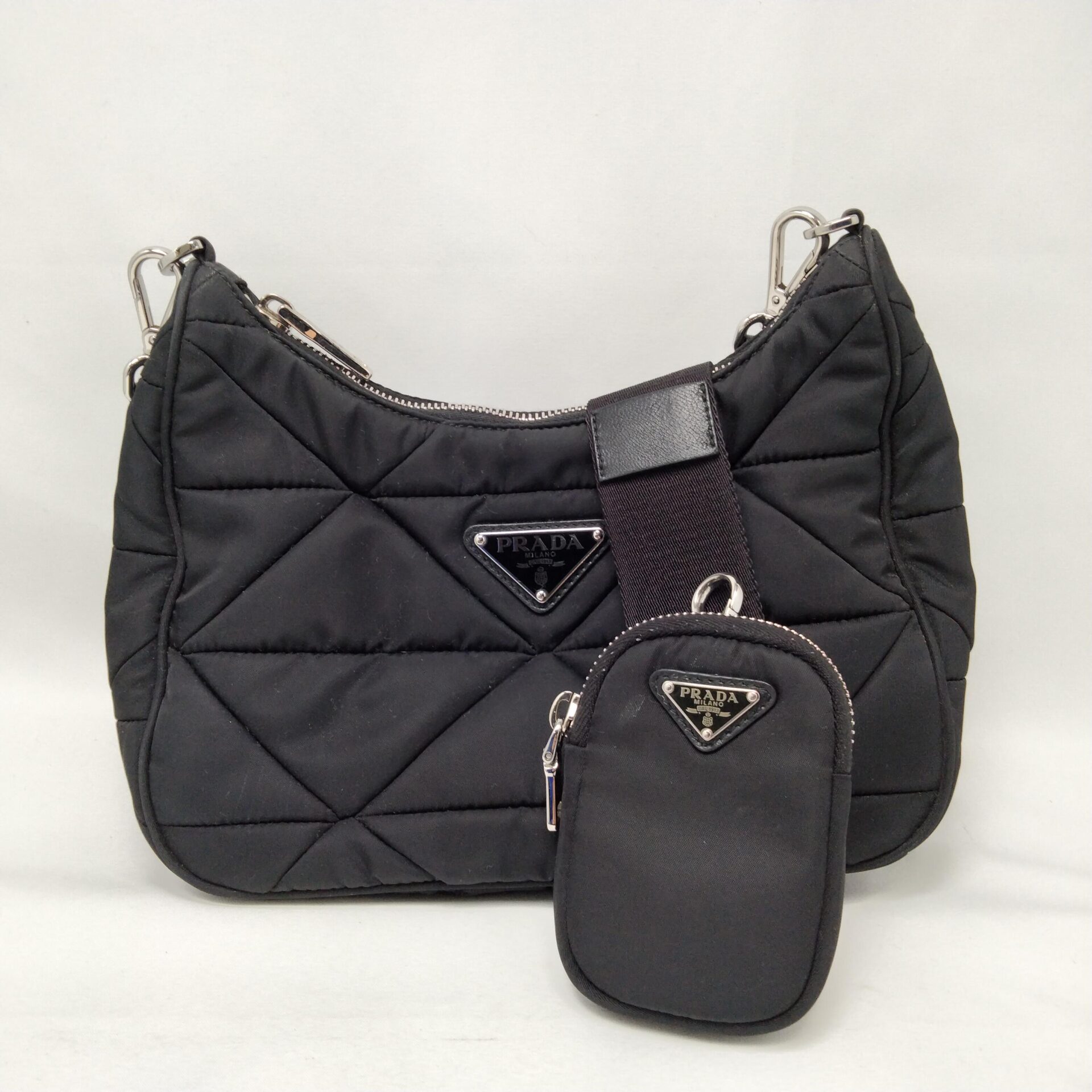 プラダ テスートキルト ナイロン×レザー ショルダーバッグ ブラック