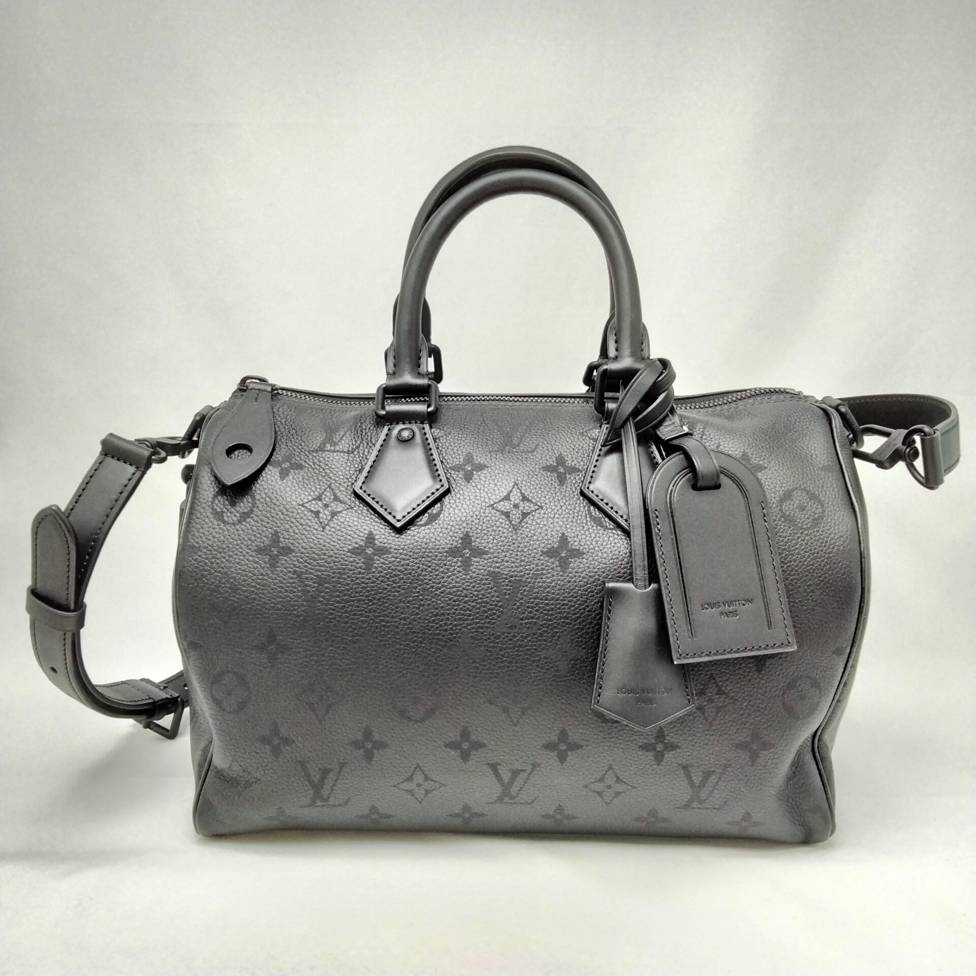 Louis Vuitton スピーディP9 30 ウルトラブラック M13904 ルイヴィトン スピーディ P9 バンドリエール30 M13904 ブラックの買取